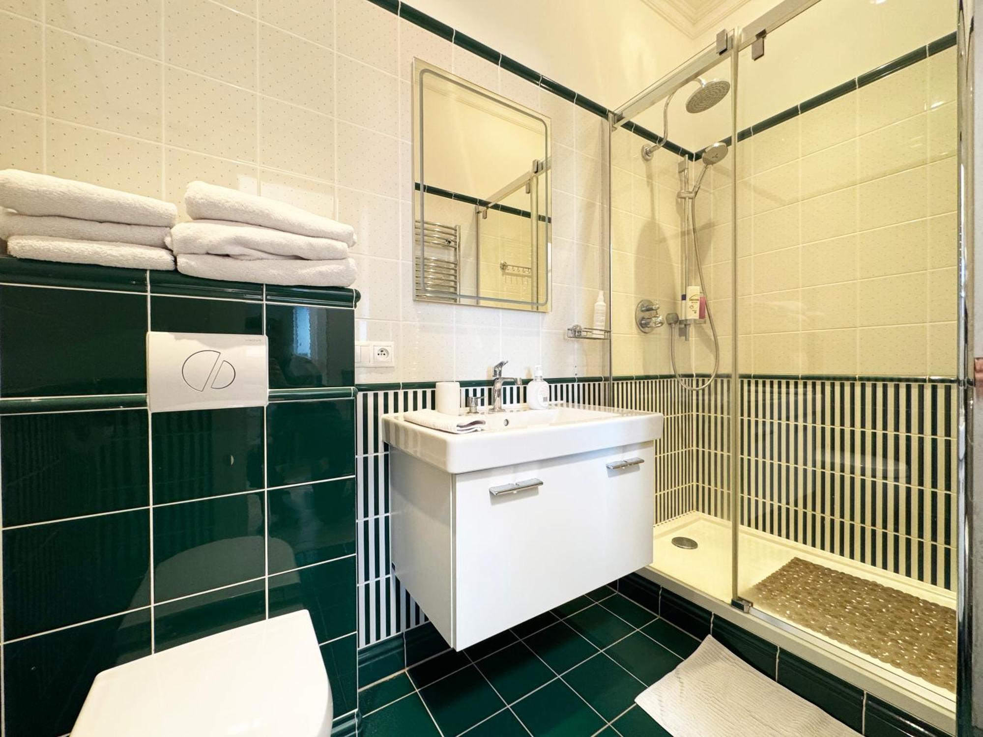 Luxury Apartment Diamond Карловы Вары Экстерьер фото